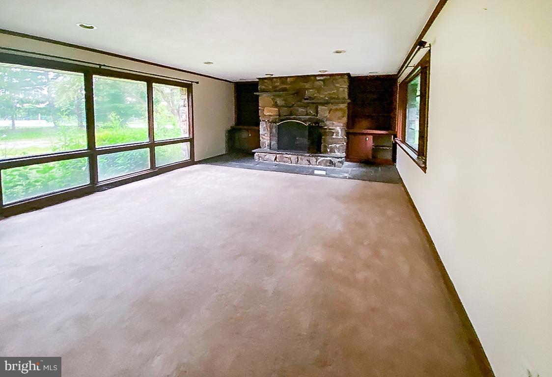 89 Flocktown Road Long Valley, NJ 07853 - Photo 6 of 25