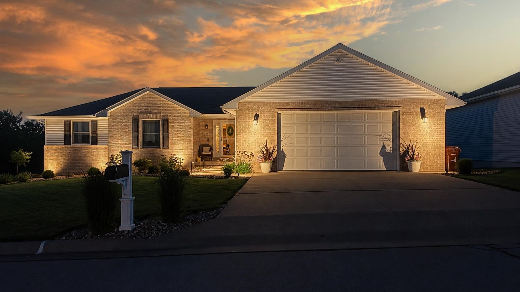 2357 Antler Ridge Drive Dubuque, IA 52002 - Photo 2 of 56 Gallery Image 2