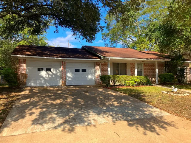 $175,000 | 1006 Clear Spring Drive, Brenham, TX 77833