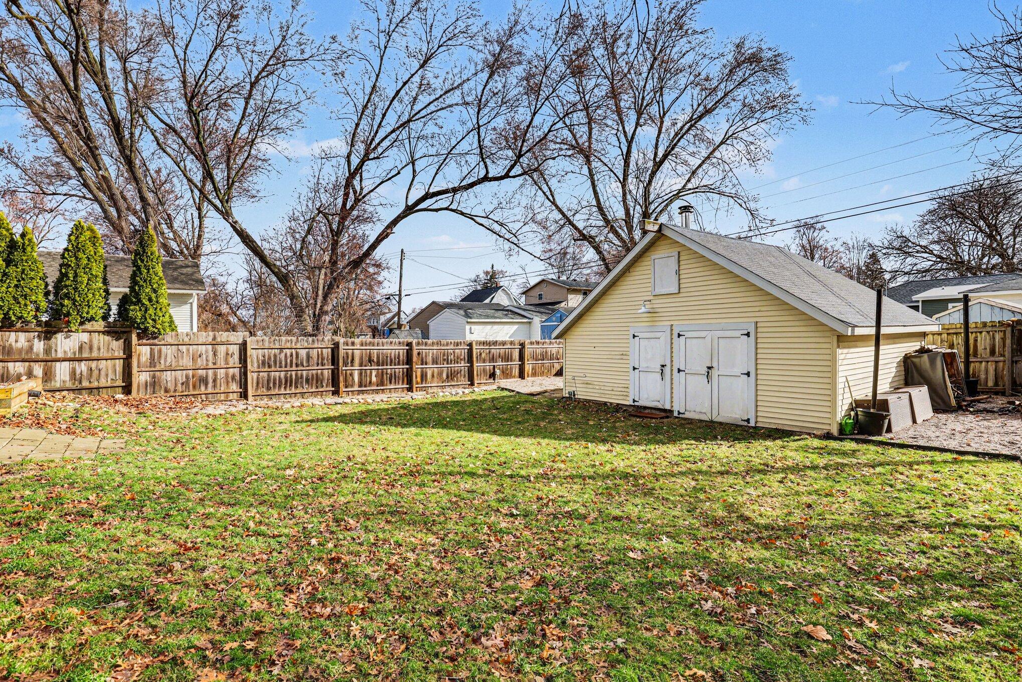 2520 Roys Avenue Southwest Wyoming, MI 49519 - Photo 26 of 32 Storage Shed
