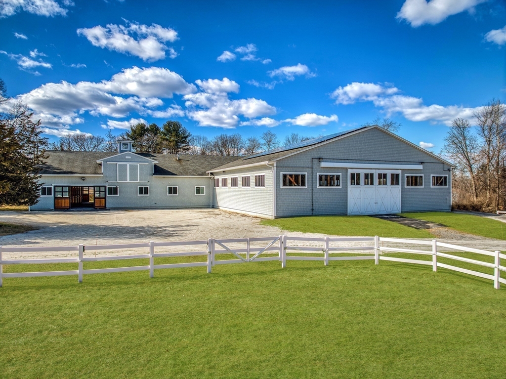 286 Shadyside Avenue Concord, MA 01742 - Photo 26 of 35 a view of a house with a swimming pool