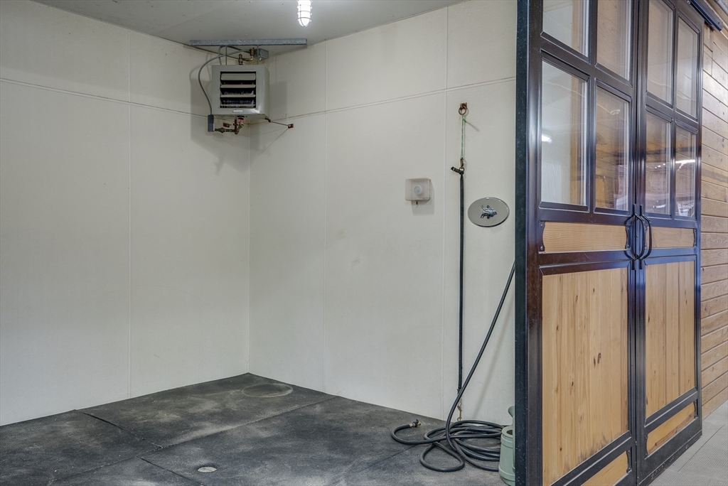 286 Shadyside Avenue Concord, MA 01742 - Photo 34 of 35 a view of a room with rack on the wall