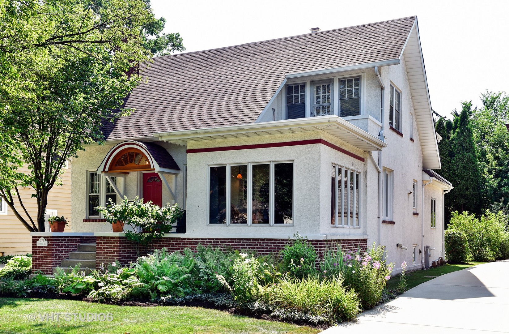 278 Northwood Road Riverside, IL 60546 - Photo 1 of 40