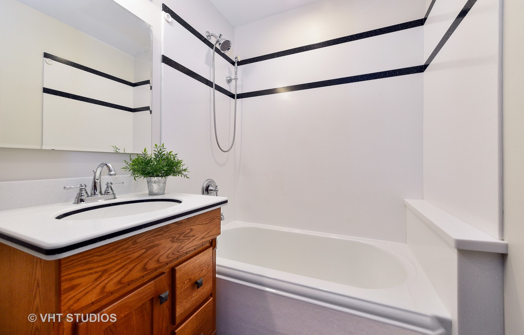 278 Northwood Road Riverside, IL 60546 - Photo 19 of 40
