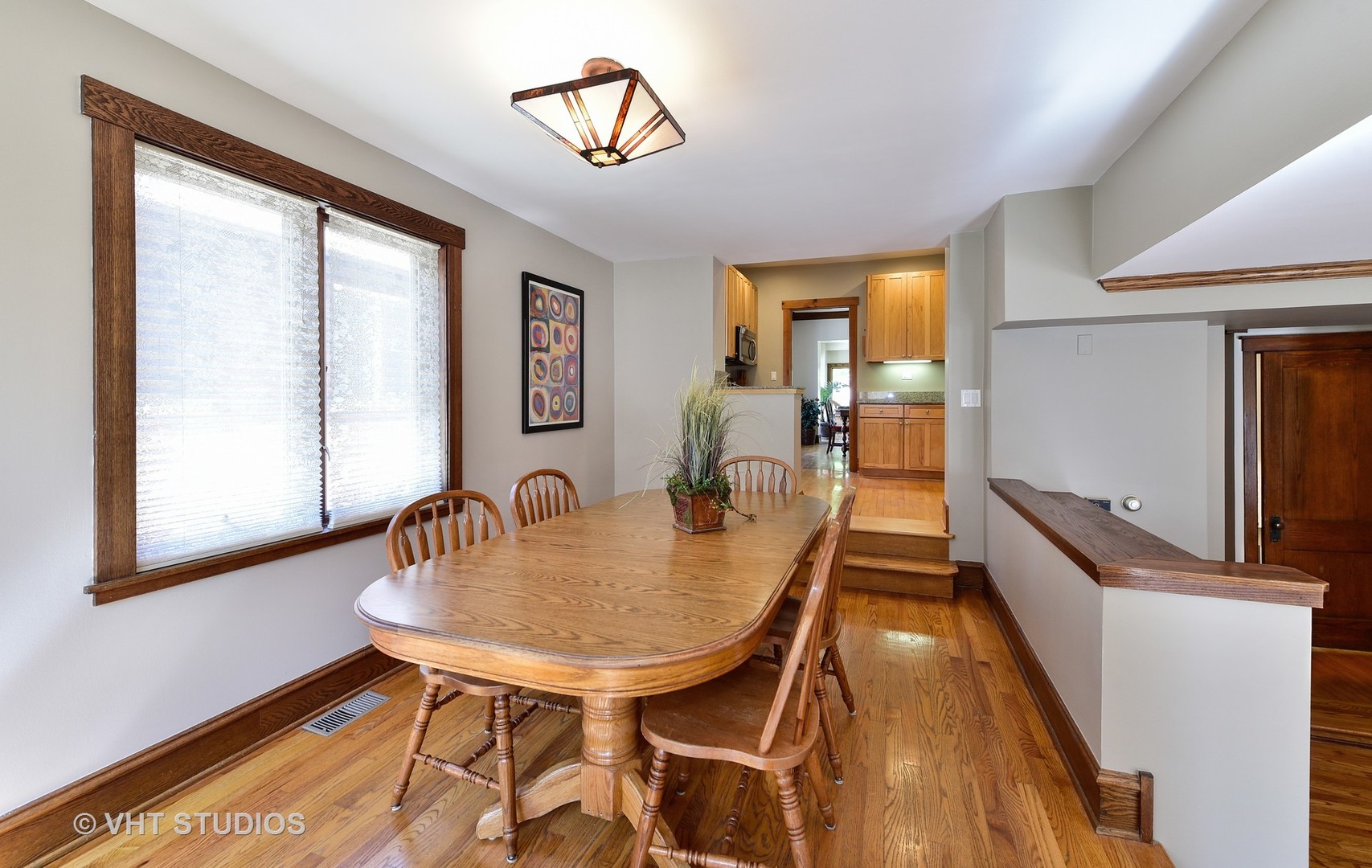 278 Northwood Road Riverside, IL 60546 - Photo 8 of 40