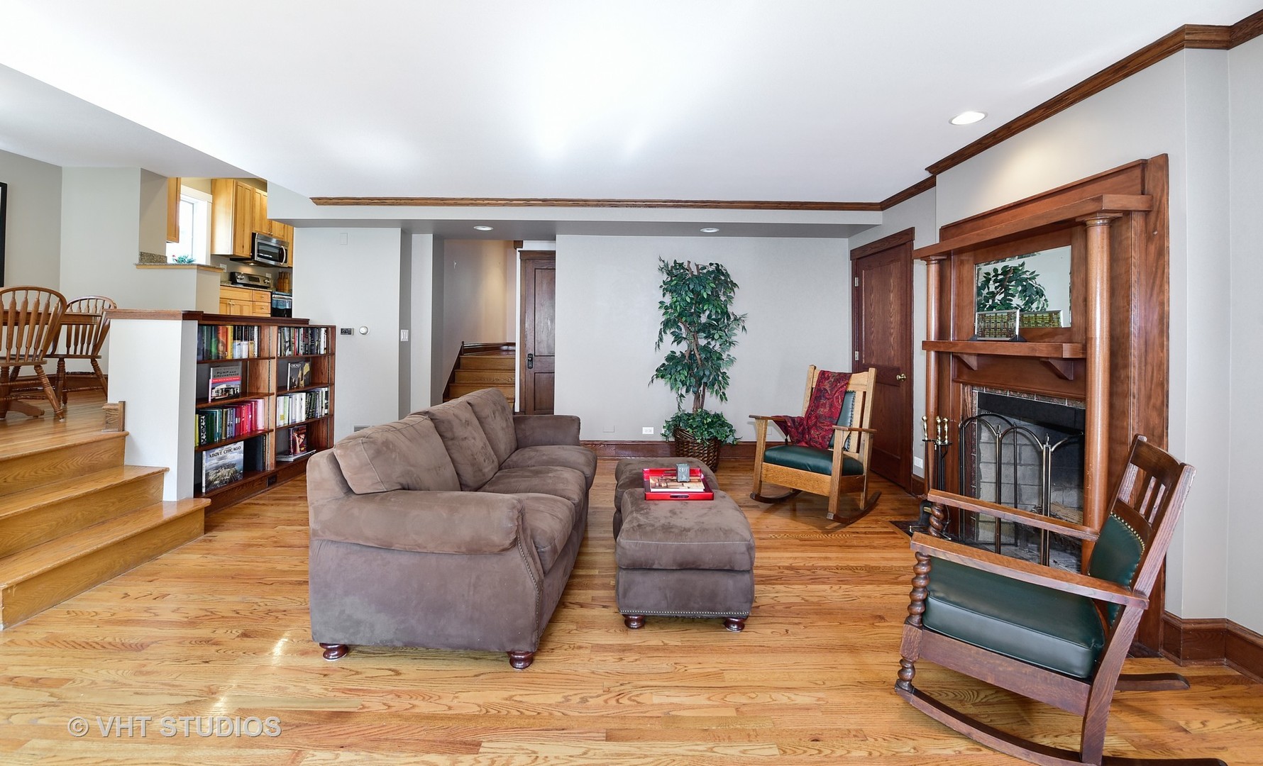 278 Northwood Road Riverside, IL 60546 - Photo 10 of 40