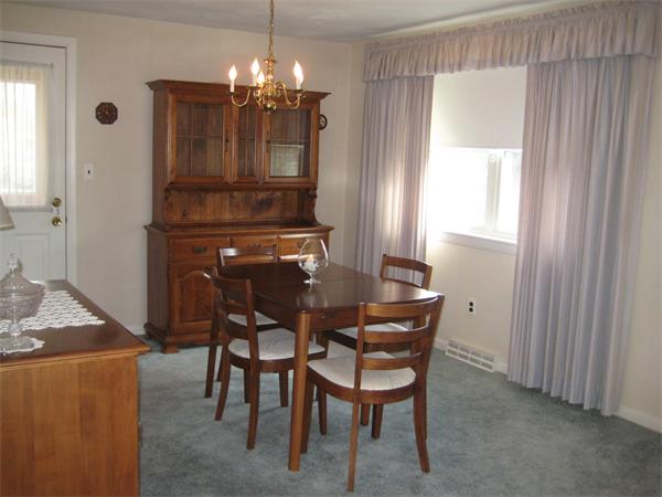 3 Nancy Circle Maynard, MA 01754 - Photo 5 of 13 Gallery Image 5