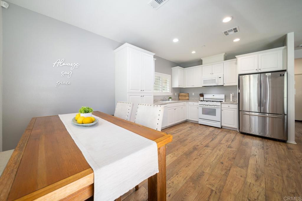 35113 Persano Place Fallbrook, CA 92028 - Photo 9 of 69