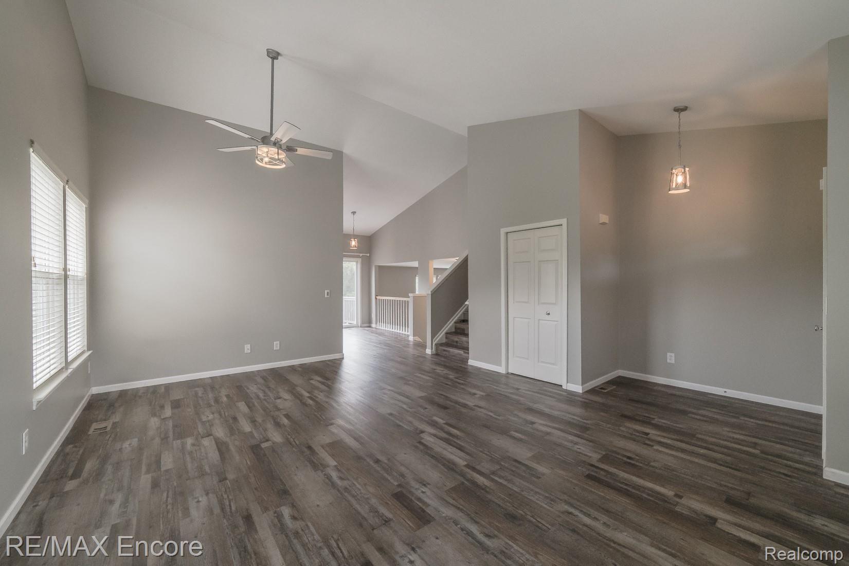 915 Deer Valley Road Holly, MI 48442 - Photo 7 of 45 915 Deer Valley-7.jpg