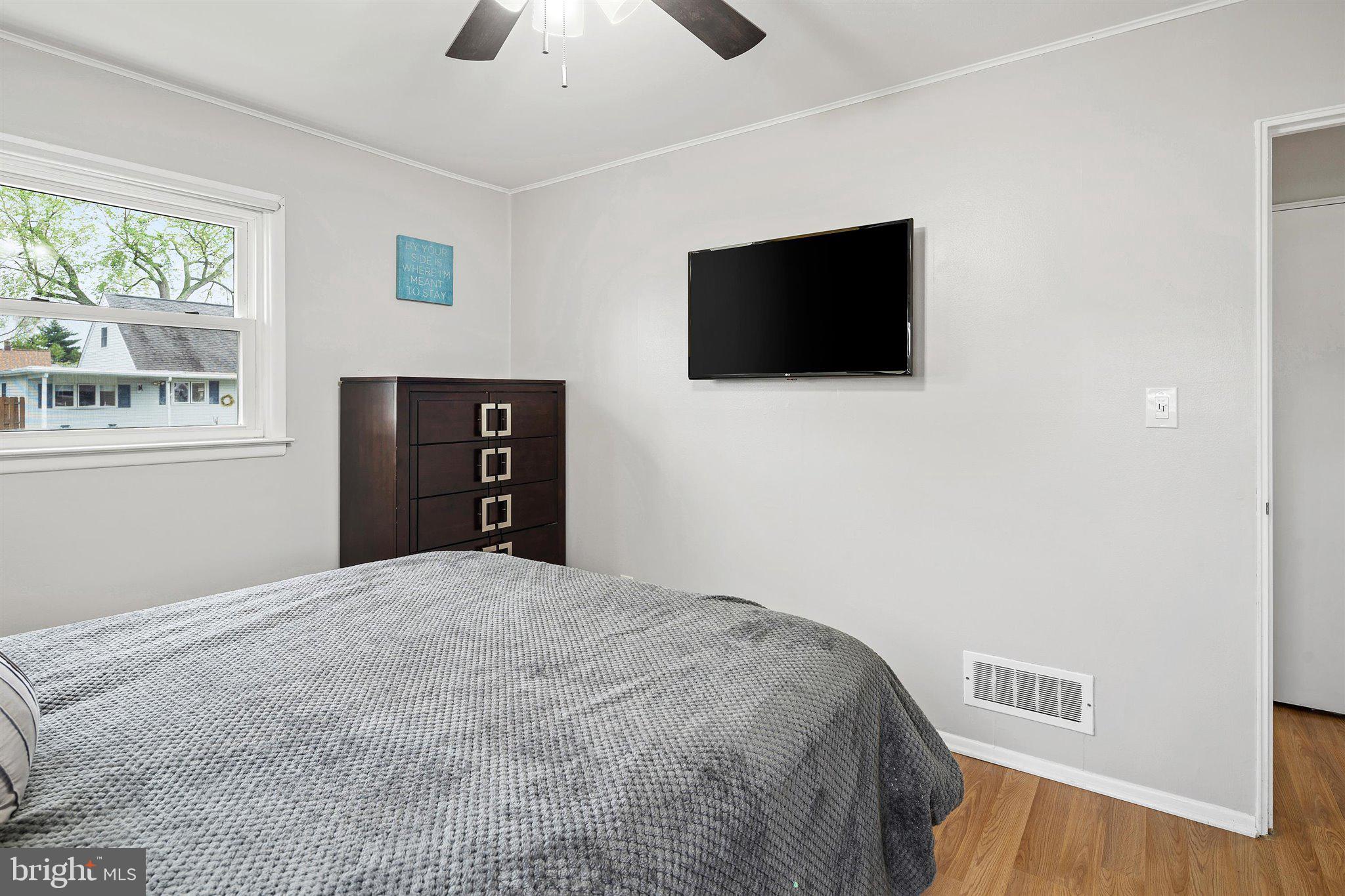 8 Cumberland Road Hamilton, NJ 08690 - Photo 15 of 25