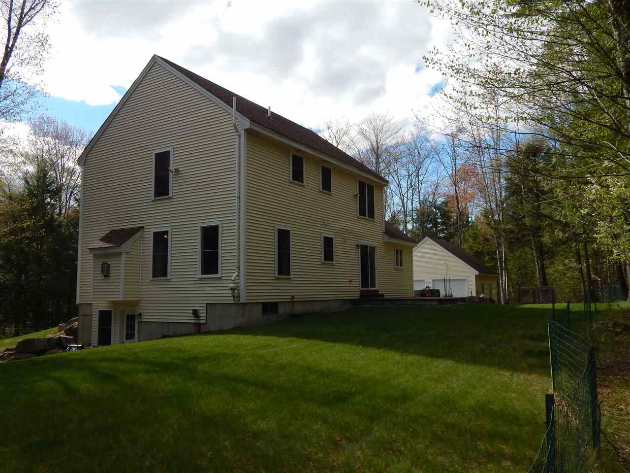 51 Roby Road South Sutton, NH 03273 - Photo 12 of 18