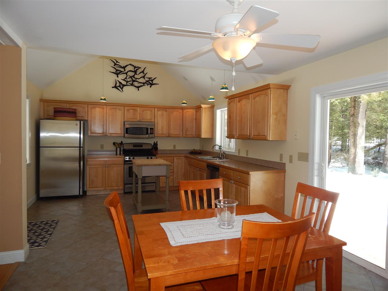 51 Roby Road South Sutton, NH 03273 - Photo 4 of 18