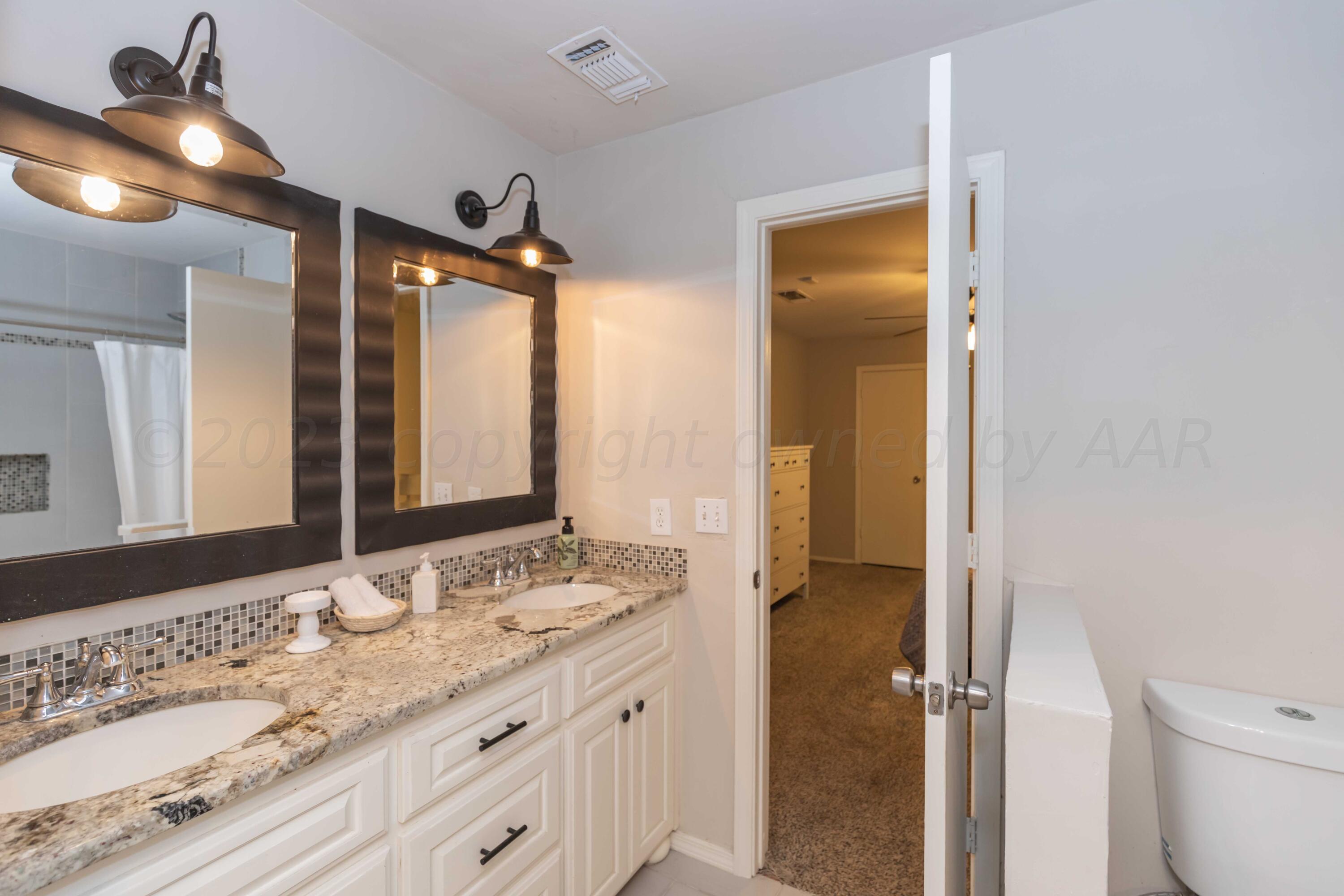 6211 Bayswater Road Amarillo, TX 79109 - Photo 20 of 43 MASTER BATH VIEW 2