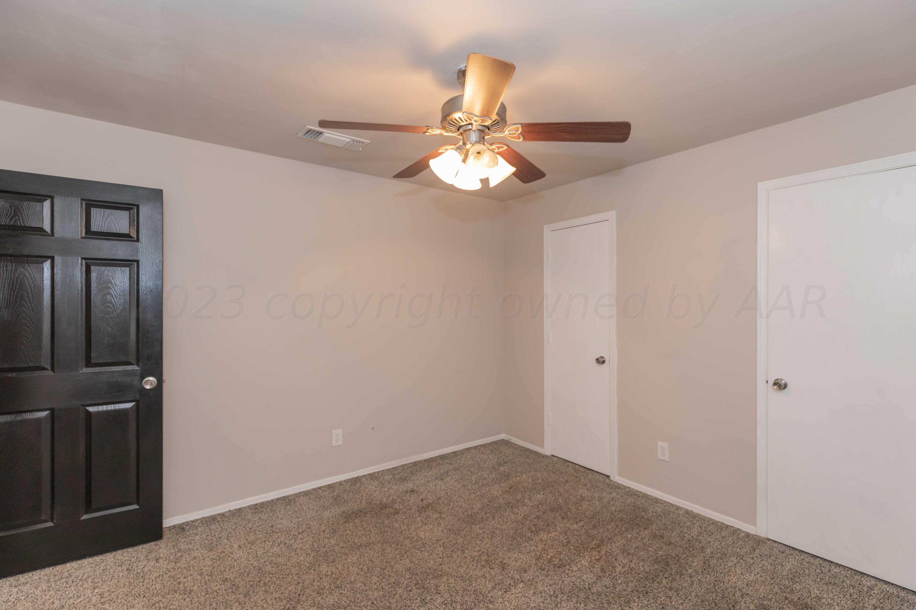 6211 Bayswater Road Amarillo, TX 79109 - Photo 33 of 43 BEDROOM 3 VIEW 4