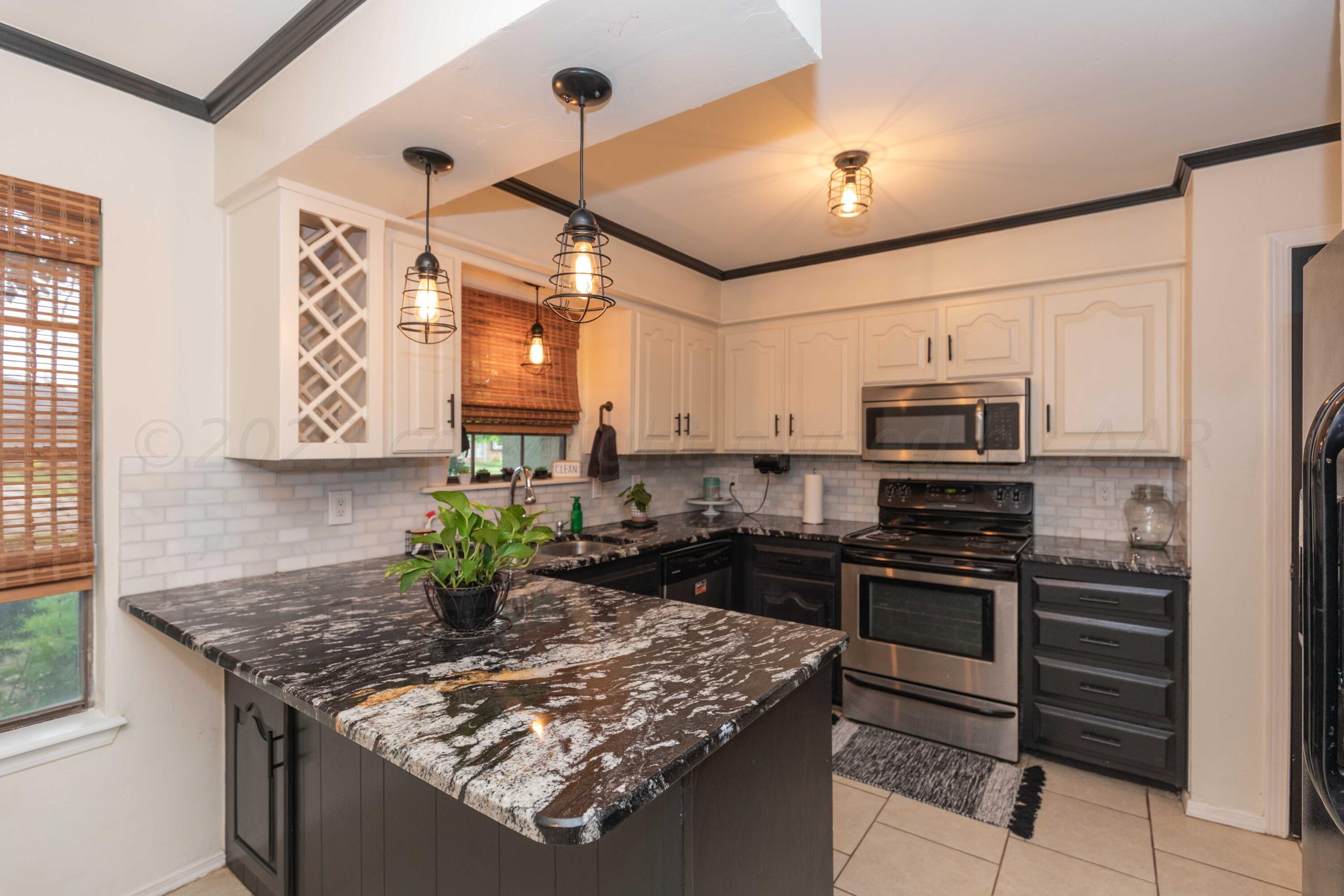 KITCHEN VIEW 1