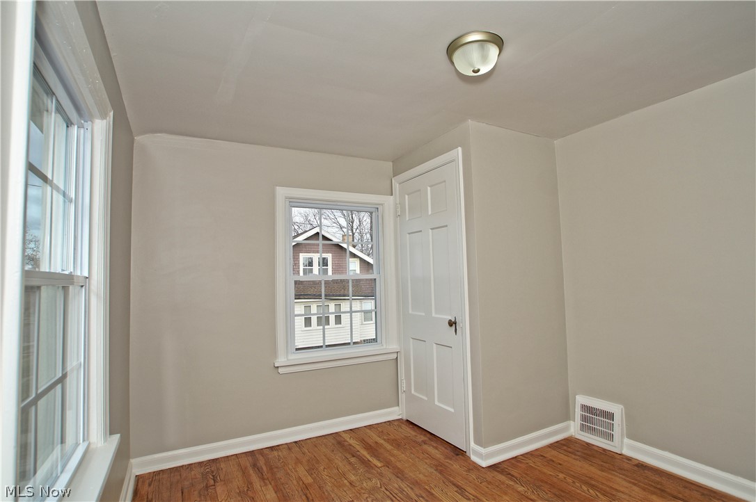 3625 Pennington Road Cleveland, OH 44120 - Photo 20 of 34 Gallery Image 20
