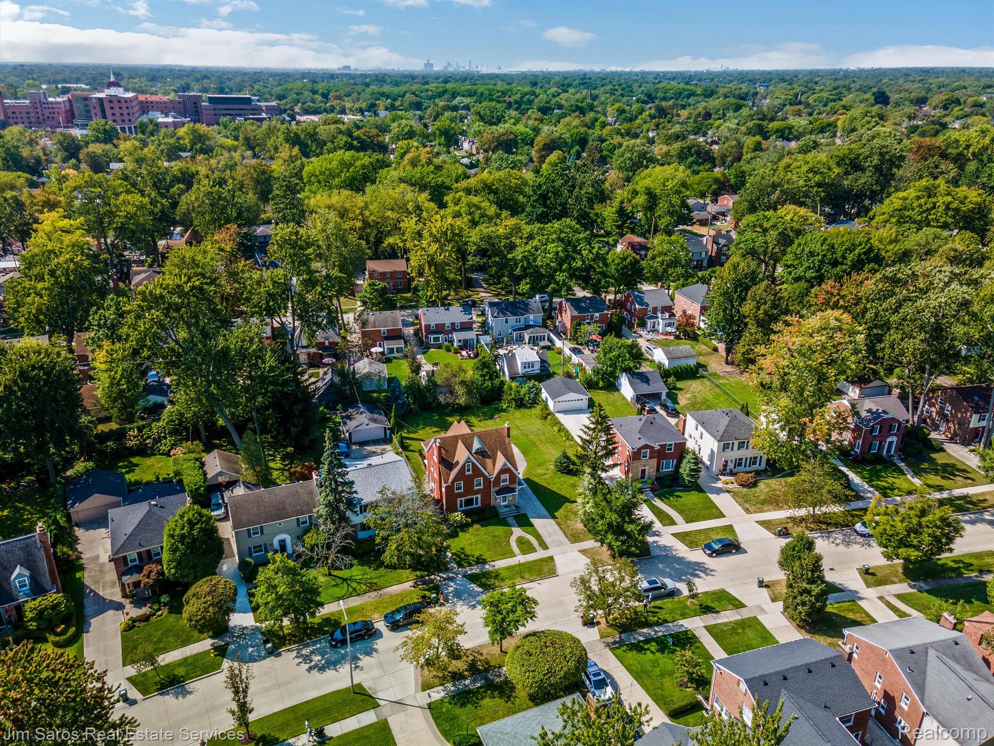1689 Broadstone Road Grosse Pointe, MI 48236 - Photo 31 of 35 Gallery Image 31
