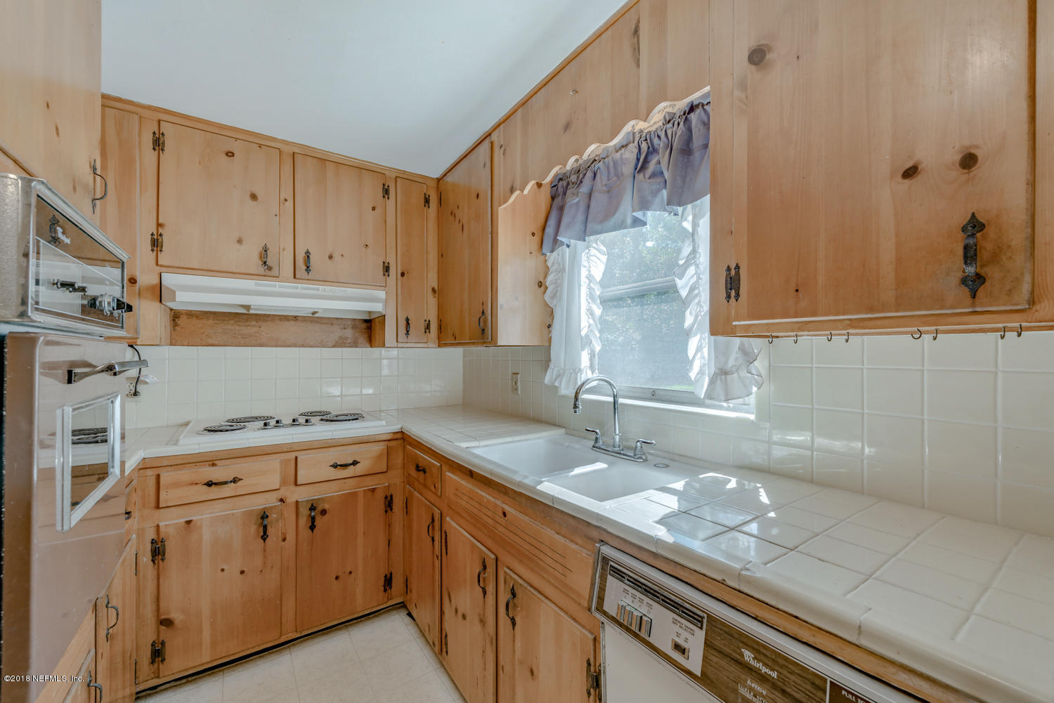 2741 Sunnybrook Road Jacksonville, FL 32216 - Photo 14 of 40 Kitchen