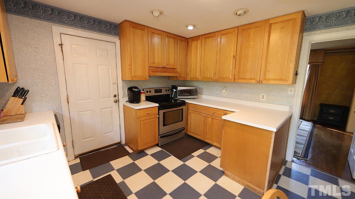 812 Temple Street Raleigh, NC 27609 - Photo 11 of 23 Gallery Image 11