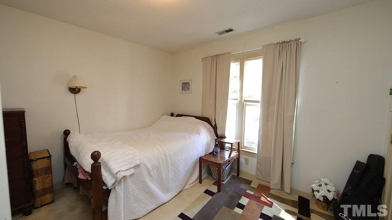 812 Temple Street Raleigh, NC 27609 - Photo 18 of 23 Gallery Image 18