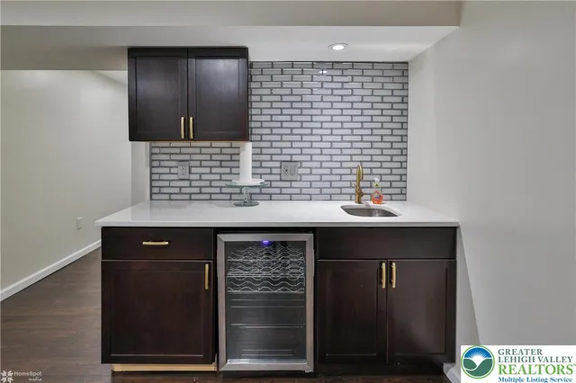 $519,500 | 2421 South Wood Street, Allentown, PA 18103