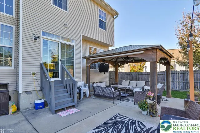 $519,500 | 2421 South Wood Street, Allentown, PA 18103