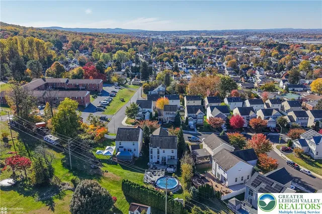 $519,500 | 2421 South Wood Street, Allentown, PA 18103