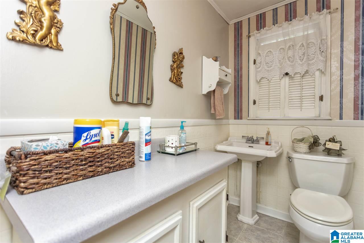 2205 Blue Ridge Boulevard Birmingham, AL 35226 - Photo 18 of 38