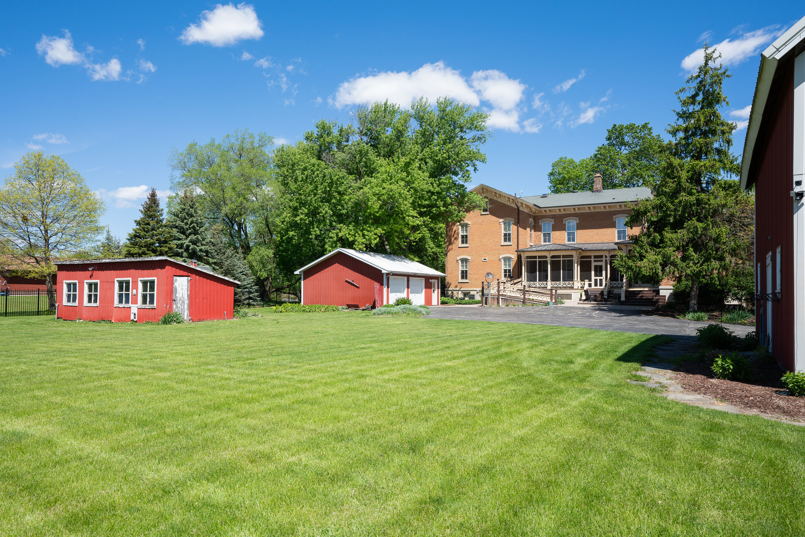 1542 Plainfield Road Oswego, IL 60543 - Photo 47 of 64