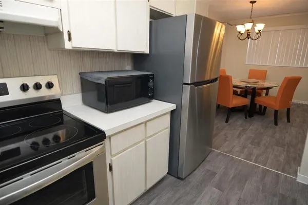 $2,200 | 12760 Indian Rocks Road, Unit 573, Largo, FL 33774