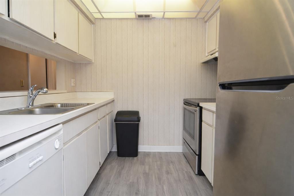 12760 Indian Rocks Road, Unit 573 Largo, FL 33774 - Photo 7 of 95