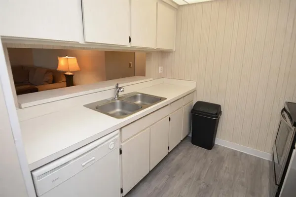 $2,200 | 12760 Indian Rocks Road, Unit 573, Largo, FL 33774