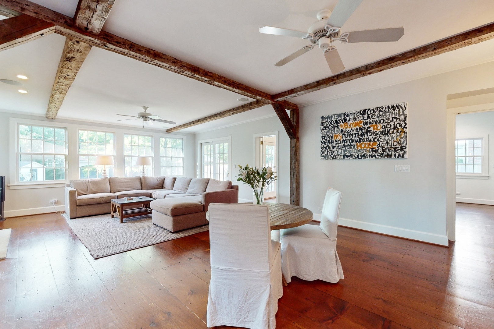 687 Hill Road Winnetka, IL 60093 - Photo 5 of 54 a living room with furniture and wooden floor