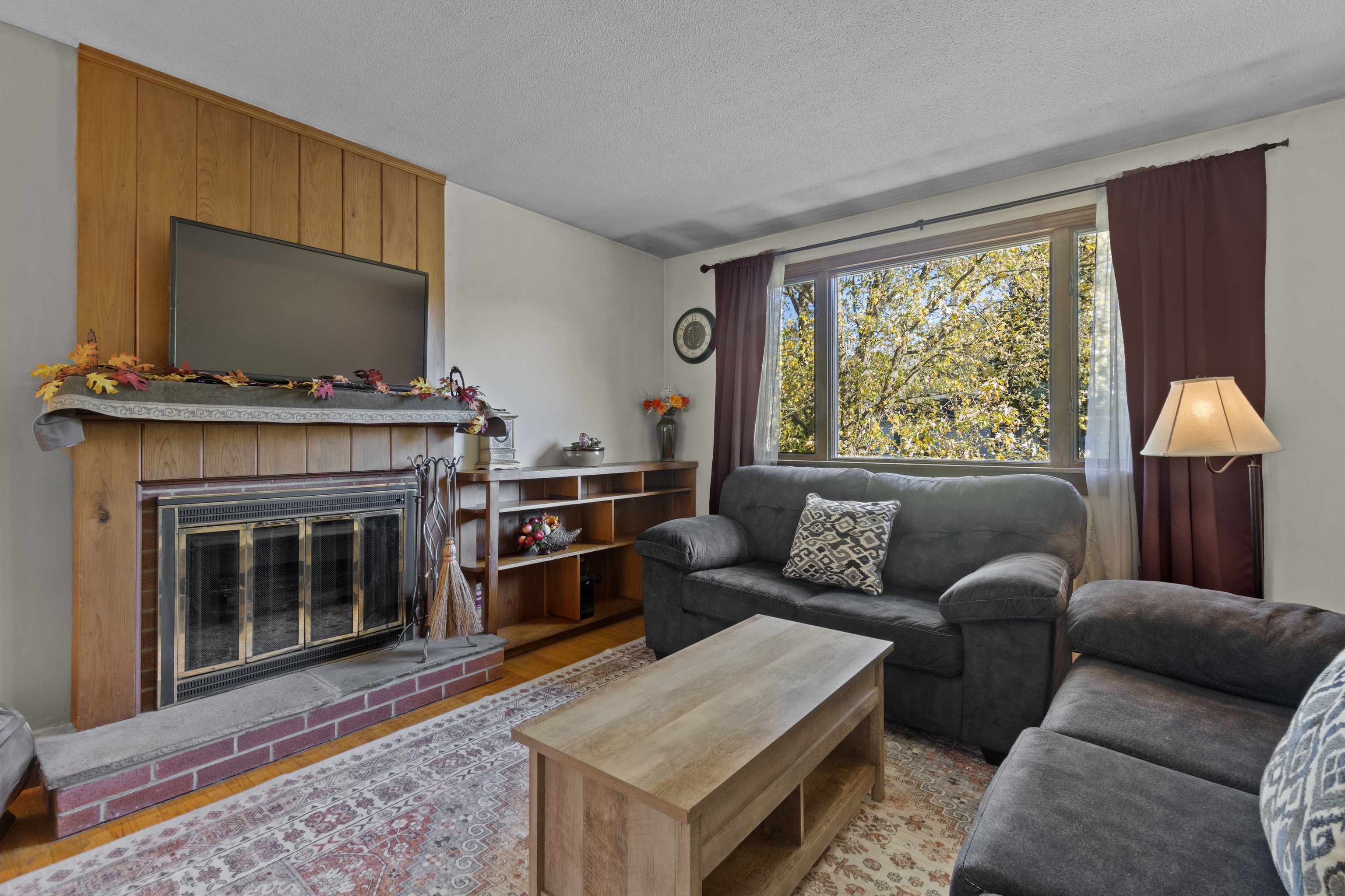 255 Capstan Avenue Groton, CT 06355 - Photo 3 of 35