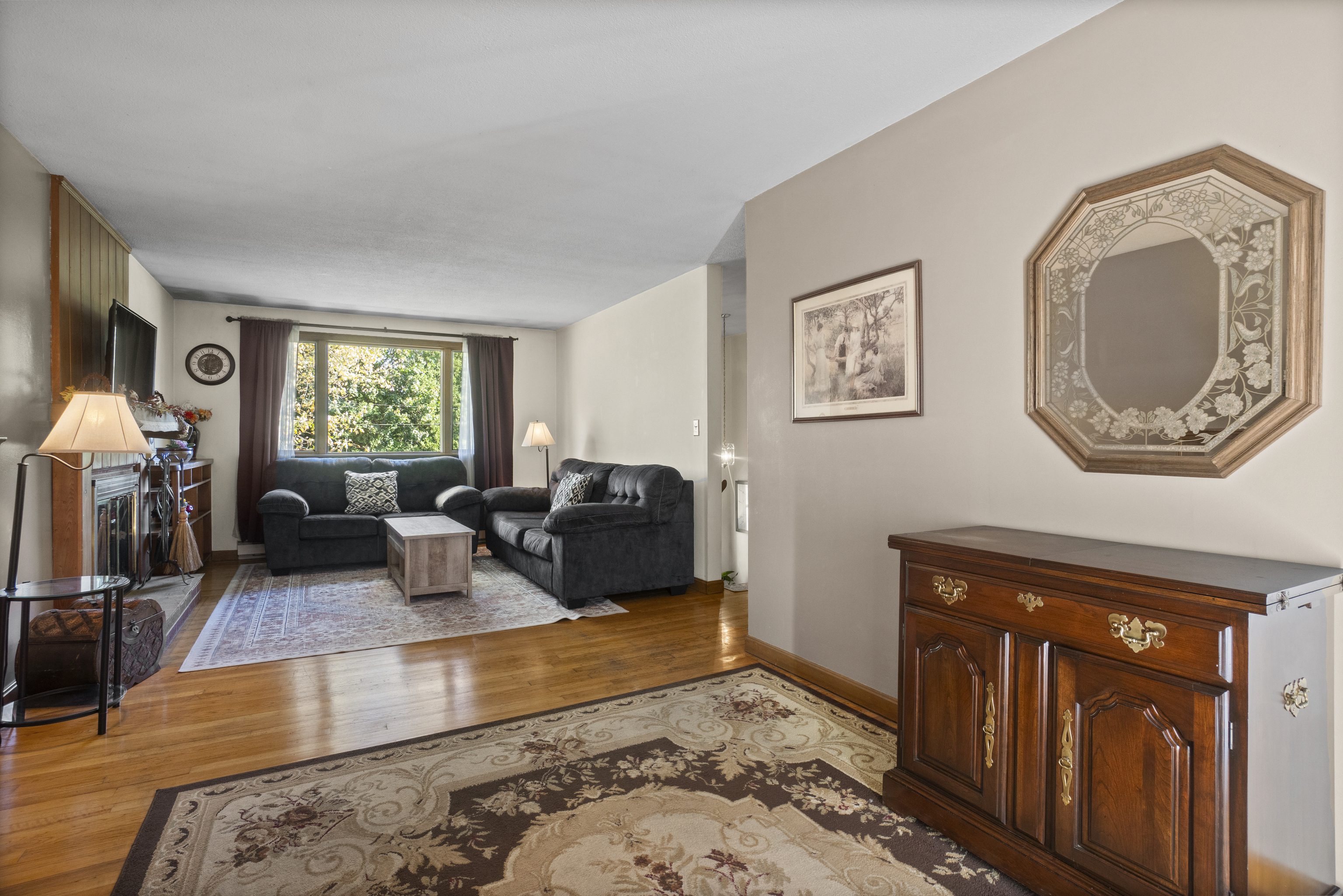 255 Capstan Avenue Groton, CT 06355 - Photo 4 of 35