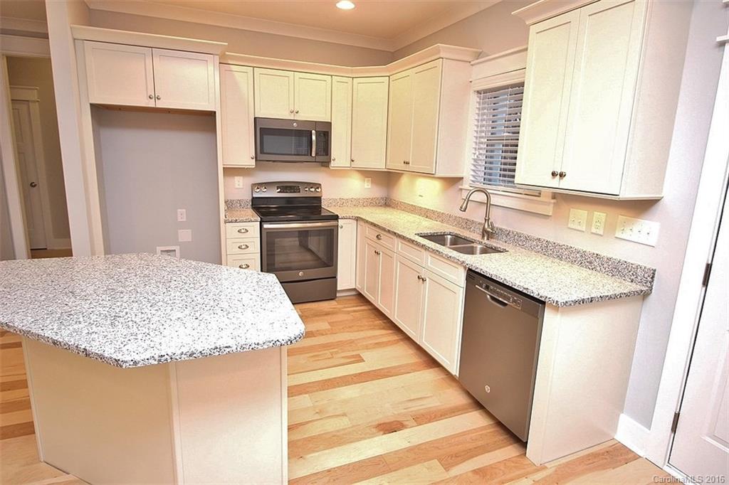1072 Tom Joye Road Clover, SC 29710 - Photo 10 of 24 Gallery Image 10
