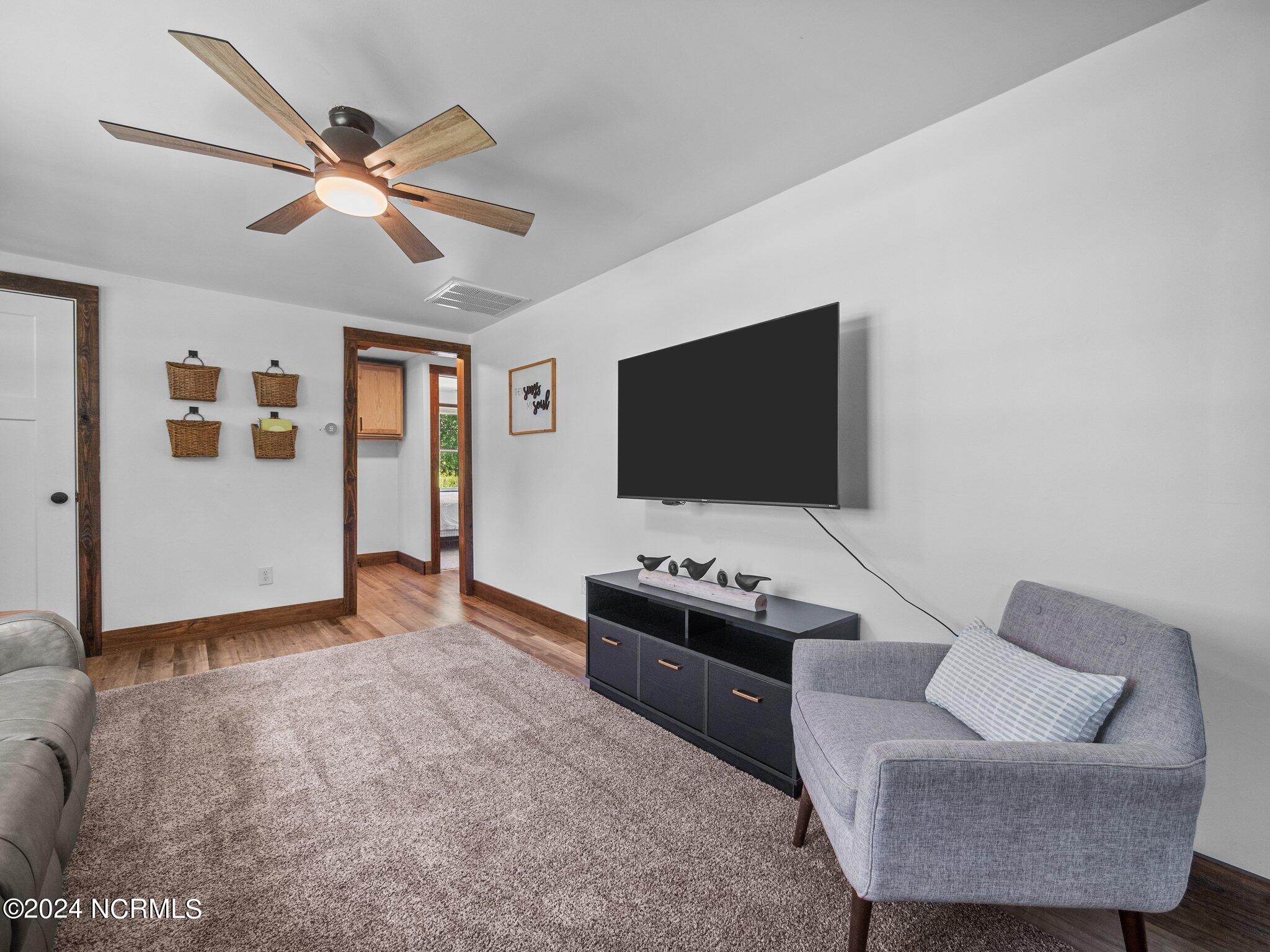 444 Highway 17 Holly Ridge, NC 28445 - Photo 8 of 43 24-web-or-mls-M1B10215