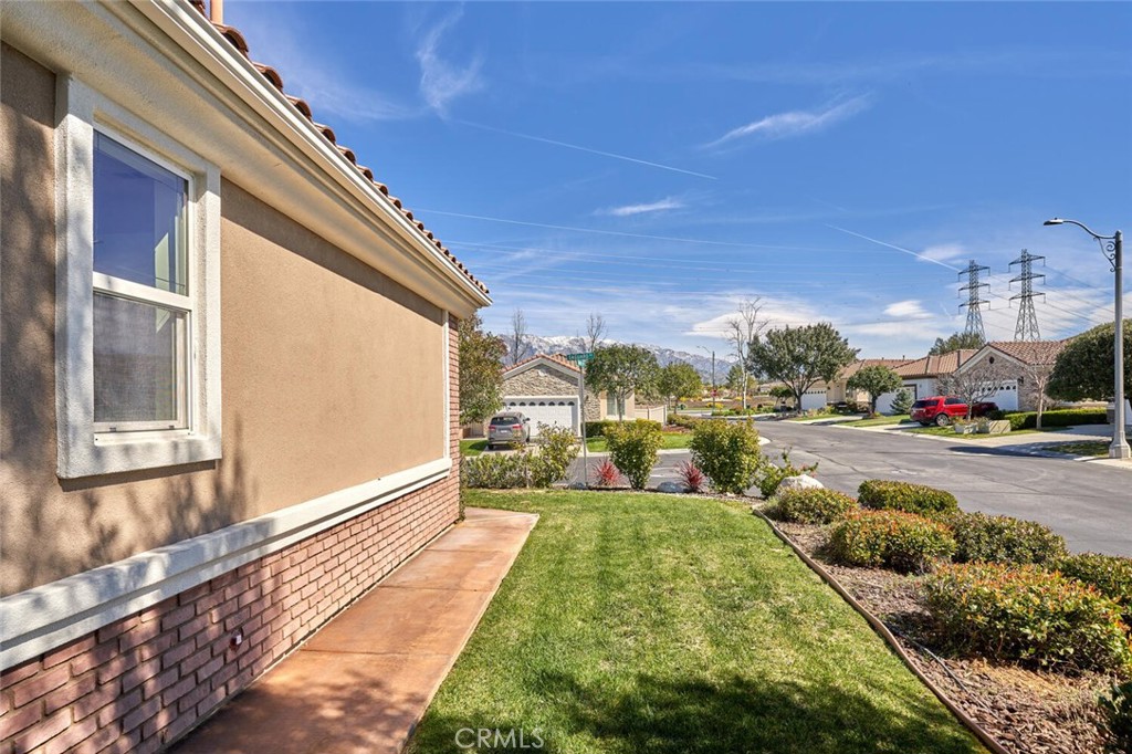 1143 Saguara Road Beaumont, CA 92223 - Photo 17 of 66 a view of a back yard of the house