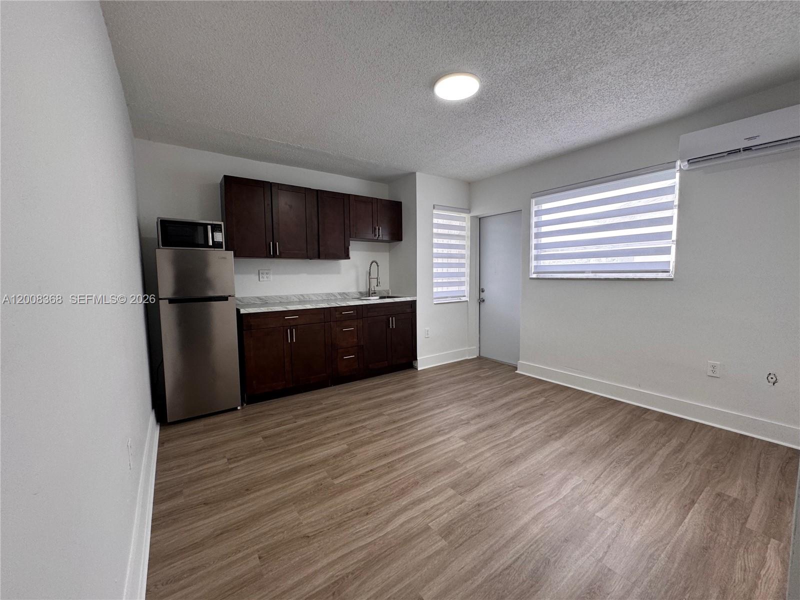 3632 Southwest 87th Avenue Miami, FL 33165 - Photo 2 of 6