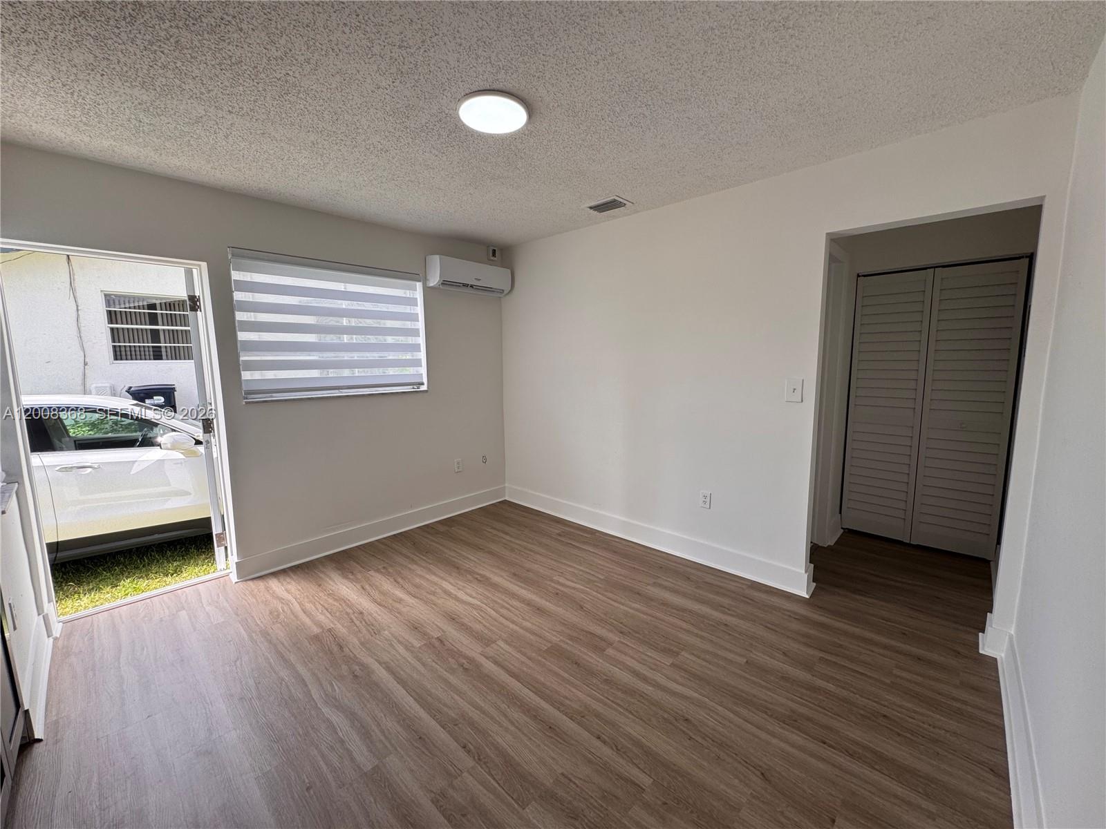 3632 Southwest 87th Avenue Miami, FL 33165 - Photo 4 of 6