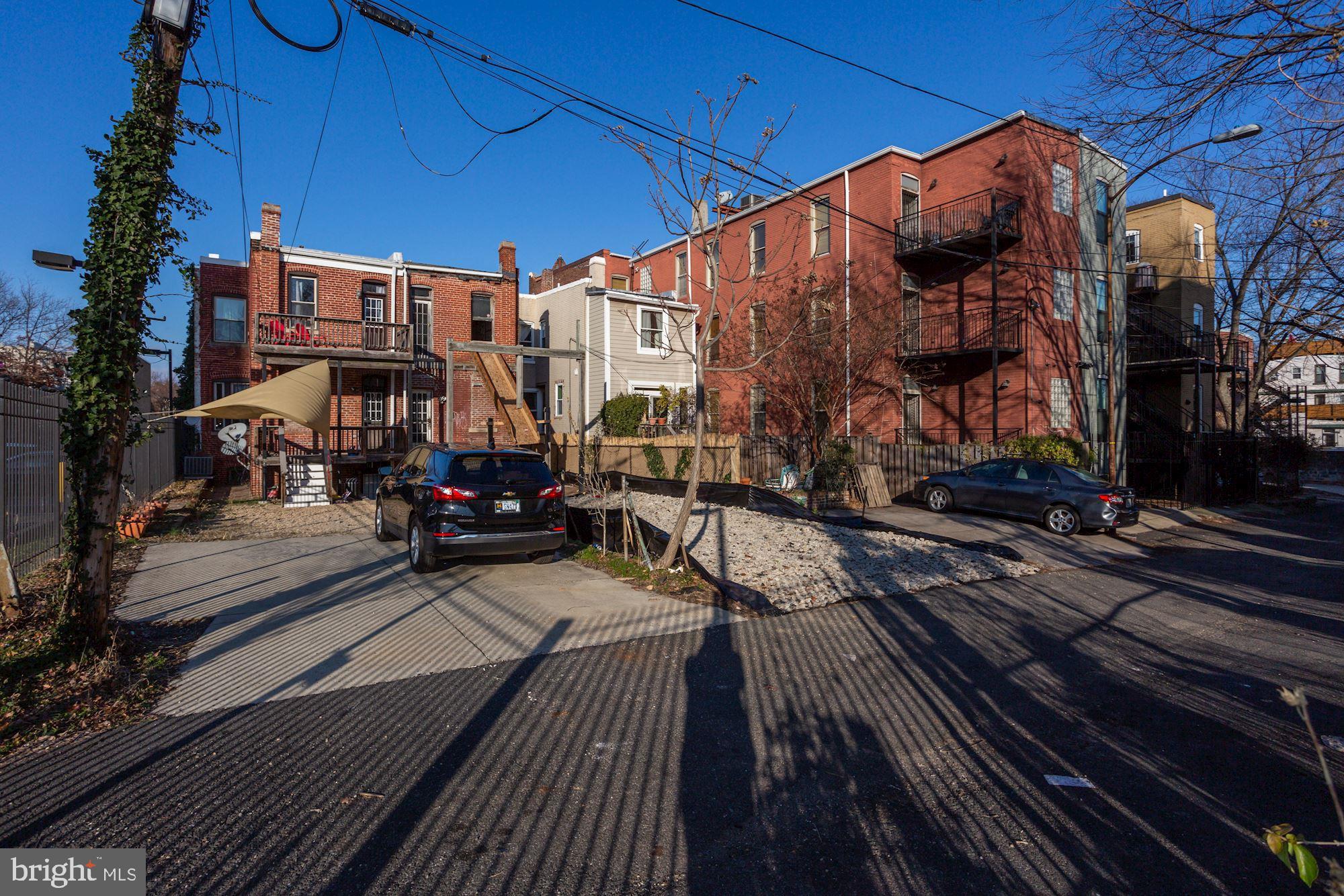 1342 Harvard Street Northwest Washington, DC 20009 - Photo 23 of 48