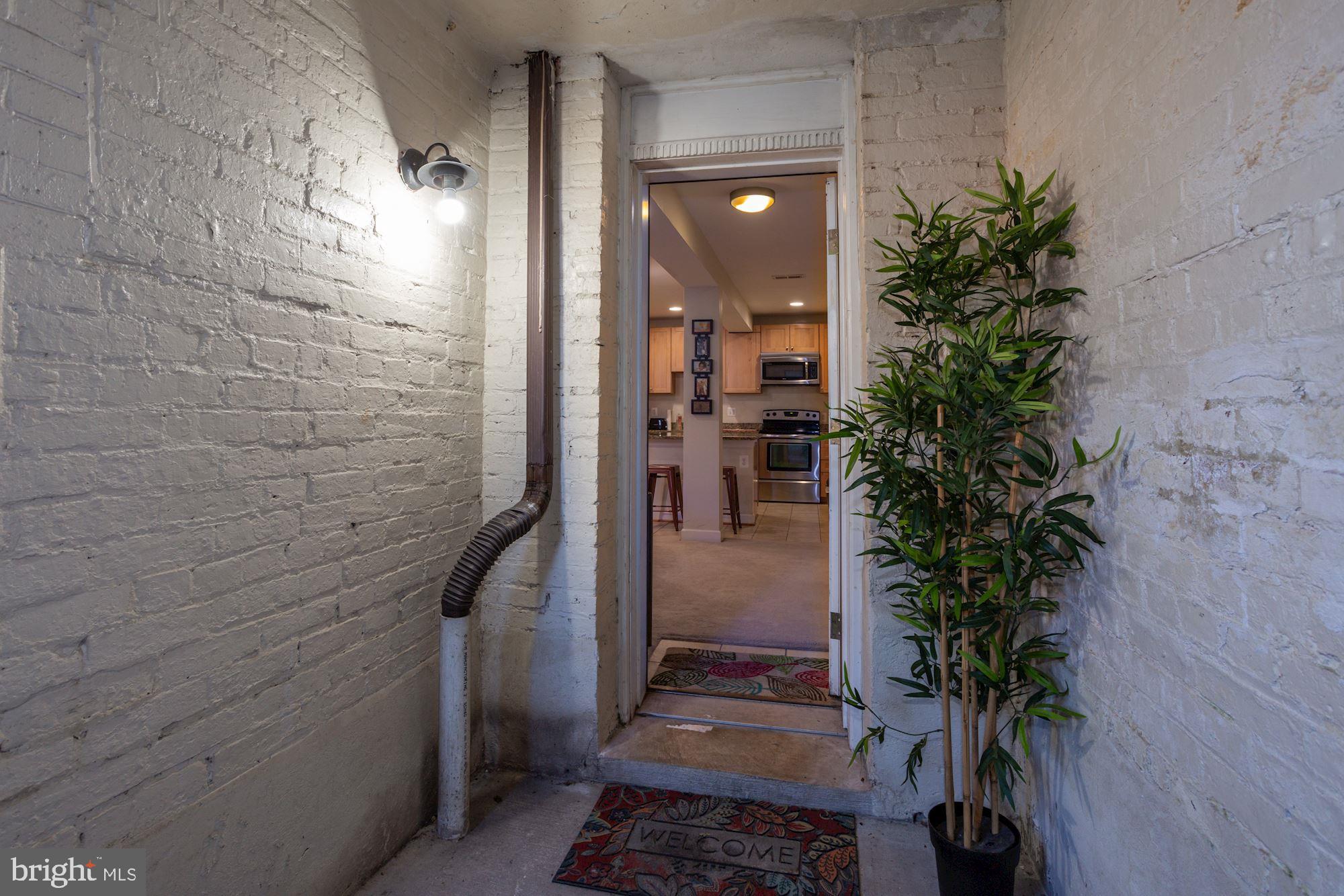 1342 Harvard Street Northwest Washington, DC 20009 - Photo 25 of 48