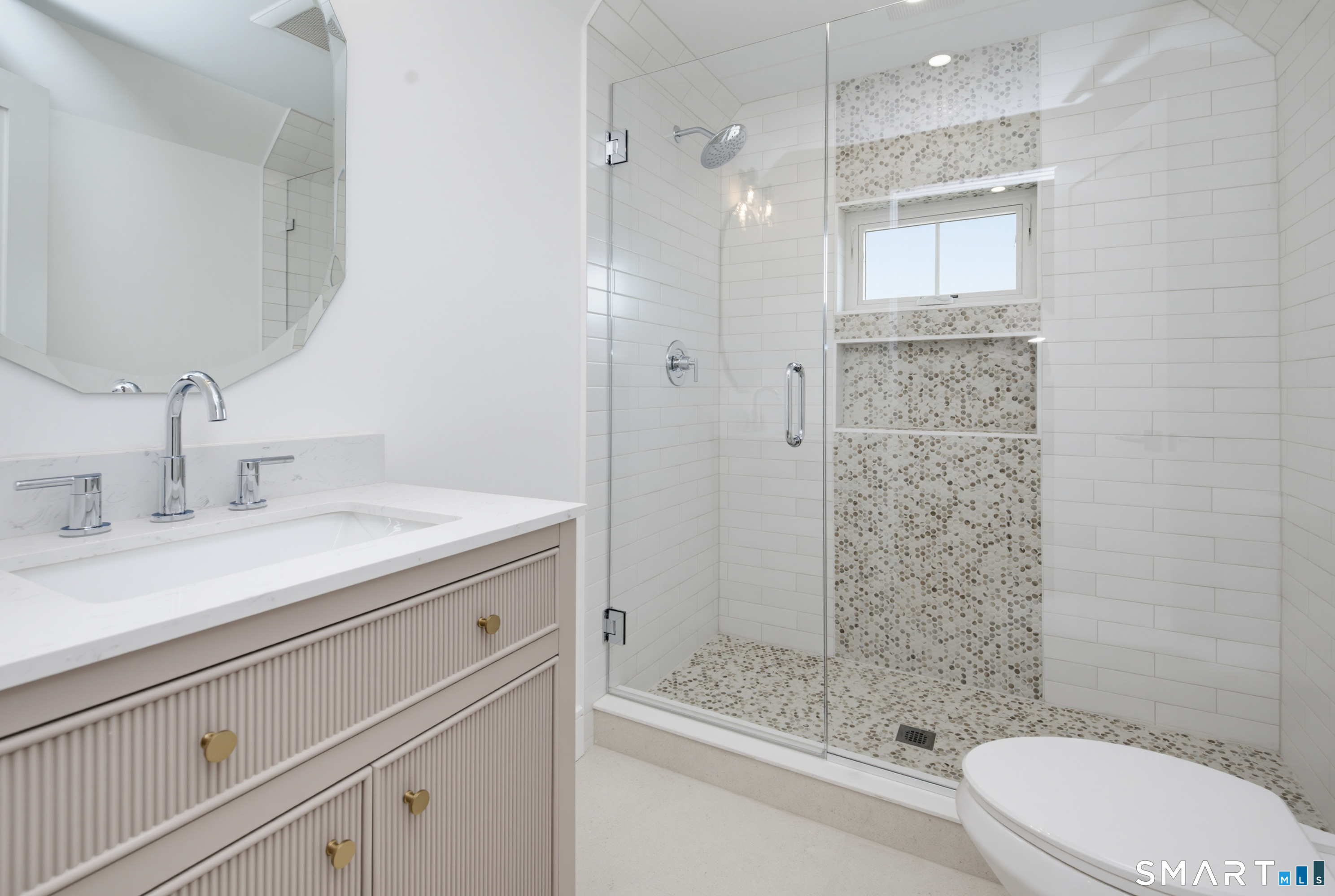 694 Jennings Road Fairfield, CT 06824 - Photo 36 of 39 Gallery Image 36