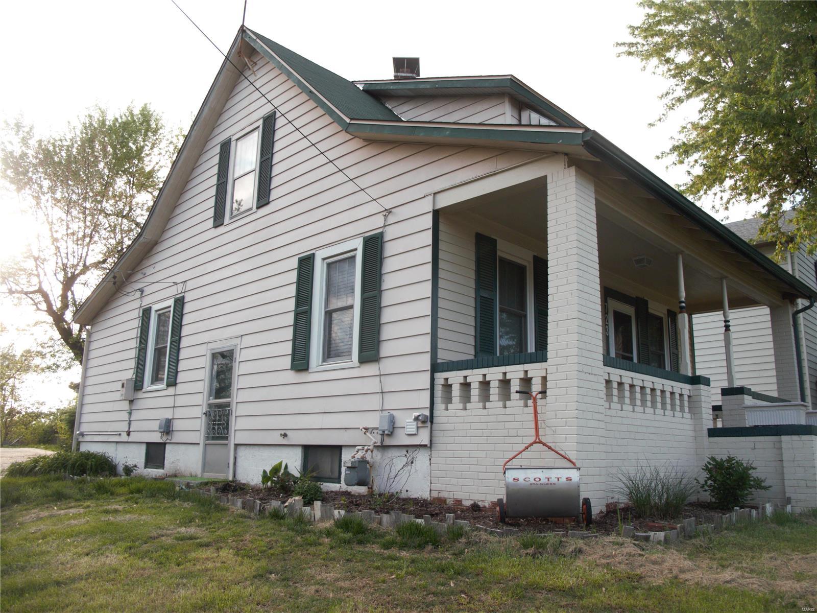 723 North Florissant Road St. Louis, MO 63135 - Photo 2 of 25 Gallery Image 2