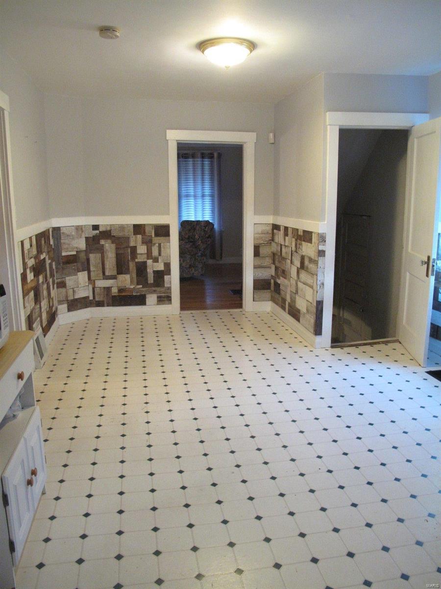 723 North Florissant Road St. Louis, MO 63135 - Photo 11 of 25 Gallery Image 11