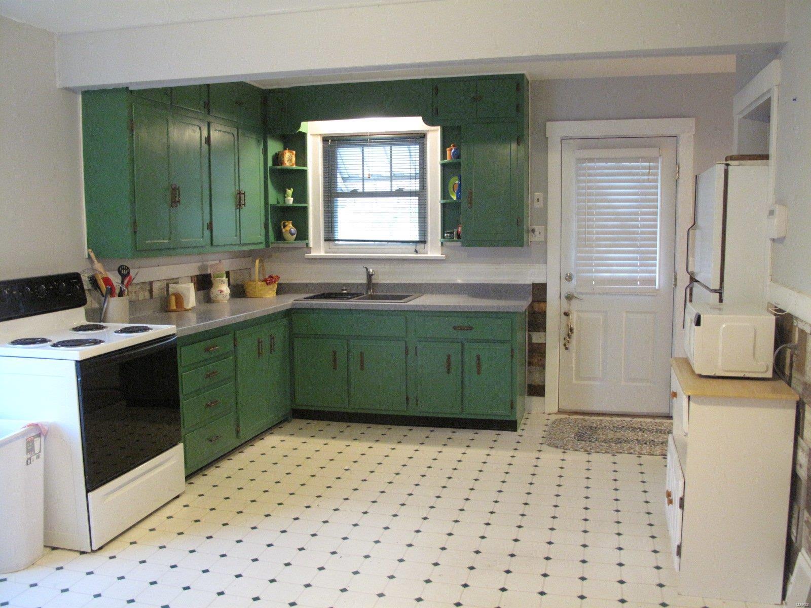 723 North Florissant Road St. Louis, MO 63135 - Photo 12 of 25 Gallery Image 12