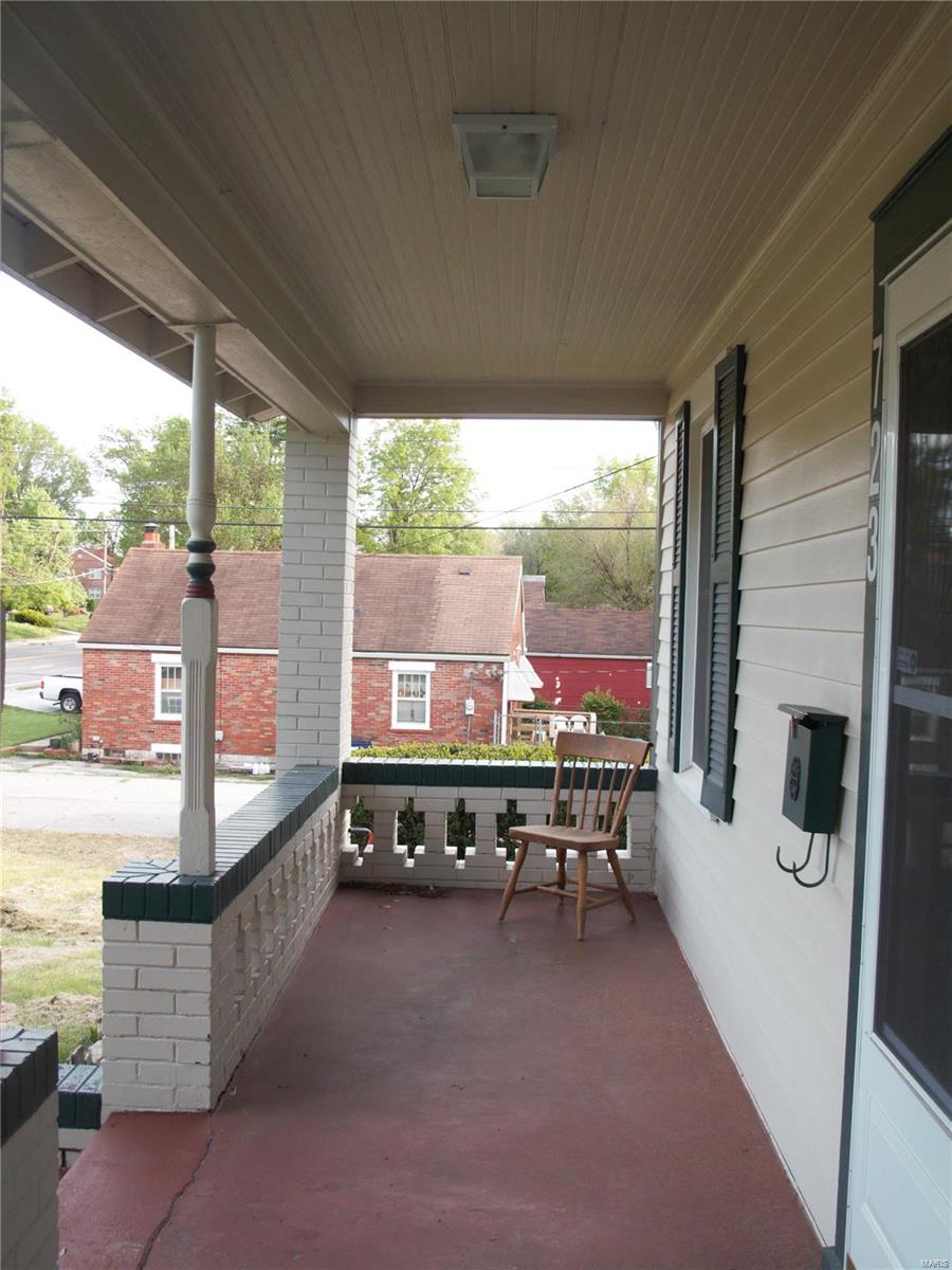 723 North Florissant Road St. Louis, MO 63135 - Photo 4 of 25 Gallery Image 4