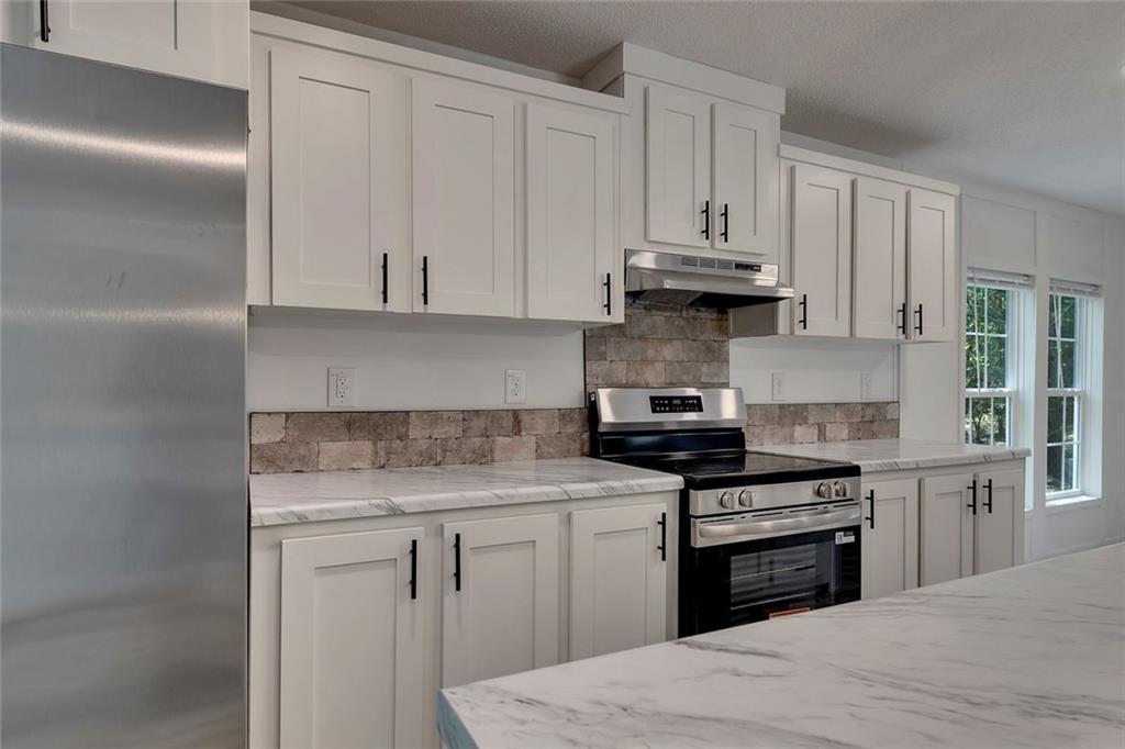 122 H D R Drive Commerce, GA 30529 - Photo 14 of 38 Gallery Image 14