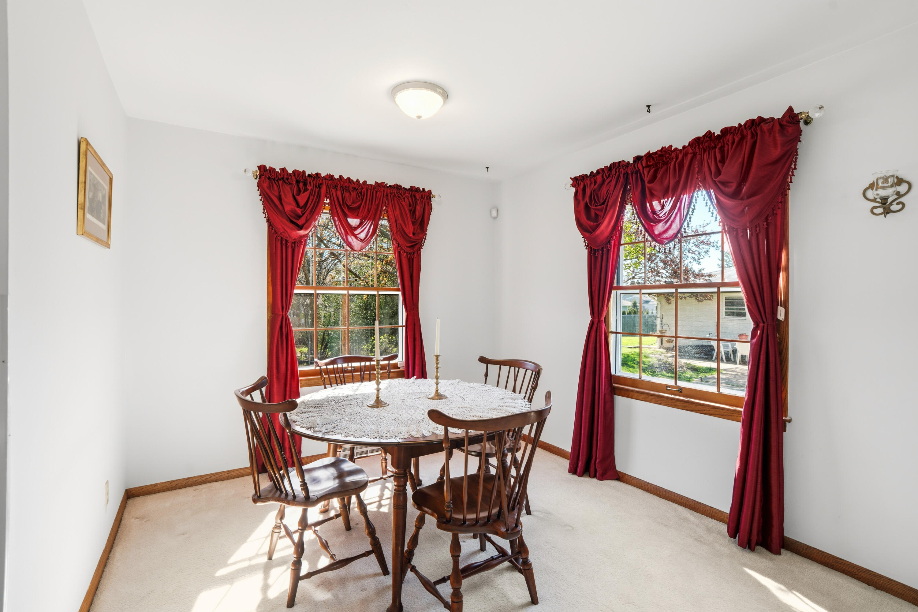 4133 Lexington Avenue Caledonia, WI 53404 - Photo 26 of 42 Dining room