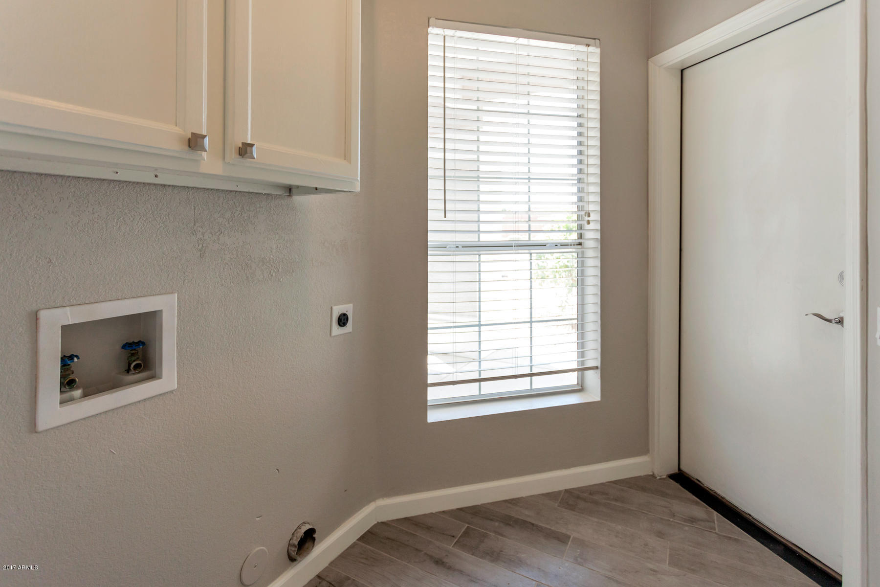 3346 East Utopia Road Phoenix, AZ 85050 - Photo 21 of 25 Laundry